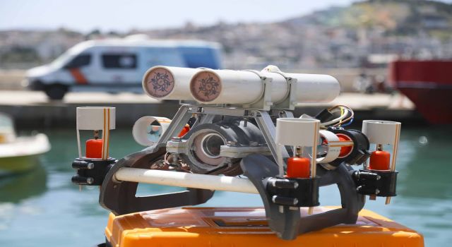 Aydın Büyükşehir Belediyesi su altı drone geliştirdi