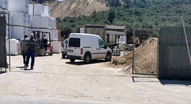 Üzerine Palet Düşen Şoför Hayata Tutunamadı