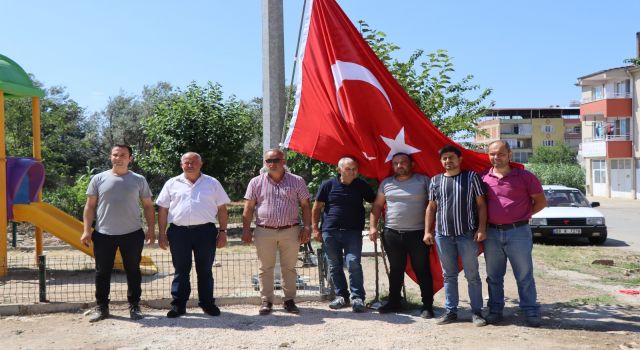 Bozyurt'ta Şanlı Türk Bayrağımız Göndere Çekildi