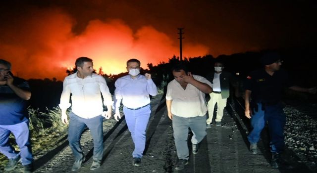 Vali Aksoy, Yangın Bölgesinde İnceleme Yaptı