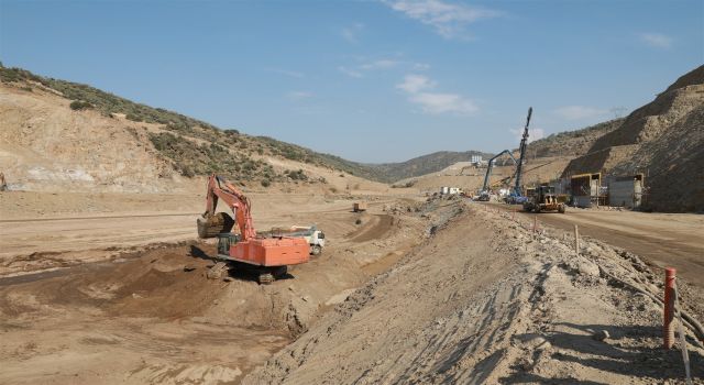 Sarıçay Barajı’nda Çalışmalar Tüm Hızıyla Devam Ediyor