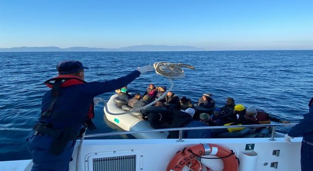 Didim ve Kuşadası'nda 79 düzensiz göçmen kurtarıldı