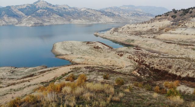 İkizdere Barajı'ndaki su seviyesinde ciddi azalma 