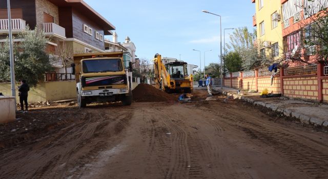 Nazilli Belediyesi yol çalışmalarında tam gaz