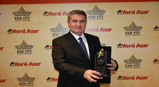 Başkan Mehmet Erol’a yatırım ödülü