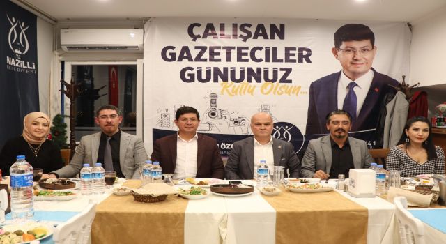 Nazilli’de gazetecilerin onuruna yemek verildi