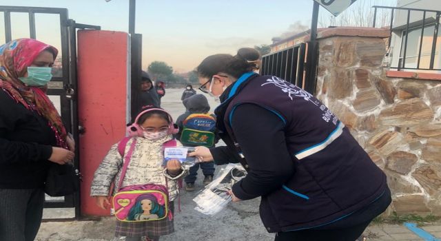 Aydın Büyükşehir belediyesi maske dağıtımına devam ediyor