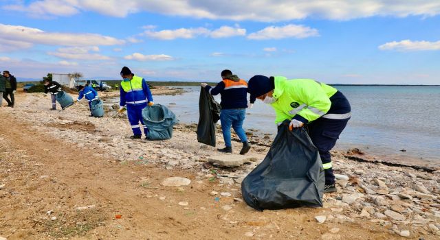 Didim koylarında çevre temizliği yapıldı