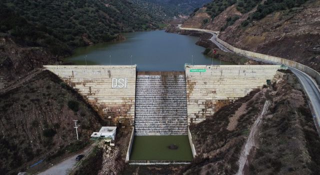 İsabeyli Barajı doldu taştı