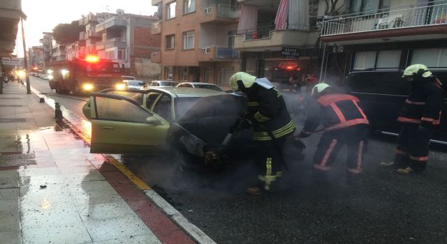 Hareket halindeki otomobil küle döndü