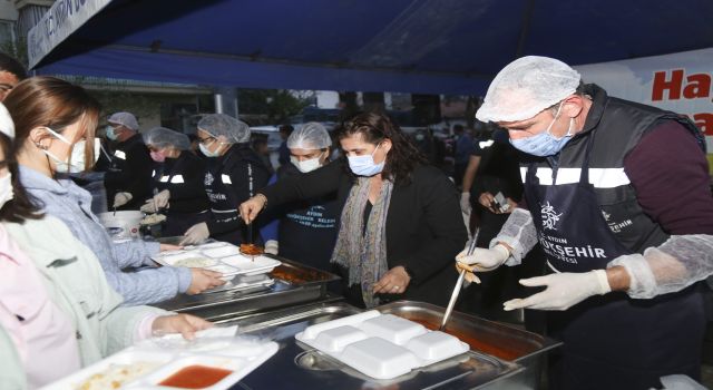 Aydın Büyükşehir’in iftar sofralarında binler buluştu