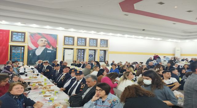 İYİ Parti Nazilli İlçe Teşkilatından iftar yemeği 