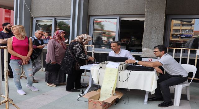 Vatandaşlar Nazilli Belediyesi’nin mobil vezne hizmetinden memnun