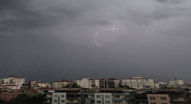 Nazilli Belediyesi'nden Vatandaşlara Şiddetli Yağmur Uyarısı