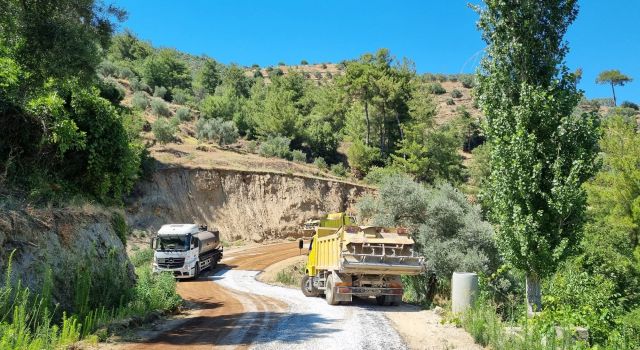 Aydın Büyükşehir Belediyesi'nden Bozdoğan'da yol çalışması