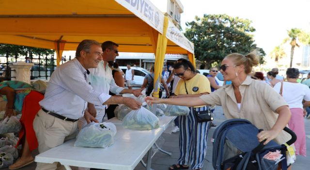 Didim Belediyesi'nin yetiştirdiği ürünler vatandaşlara dağıtıldı