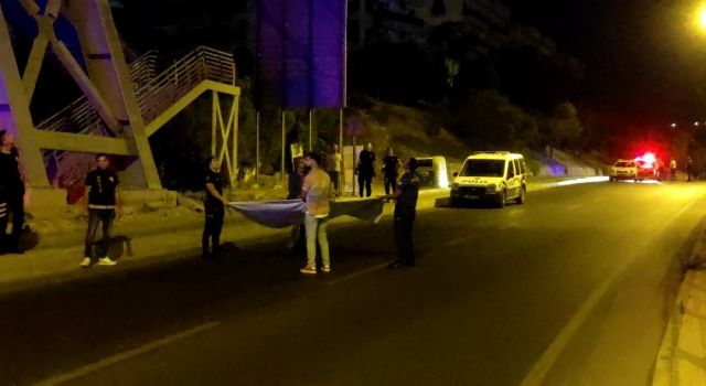 Polis battaniye açtı, genç kız kurtarıldı