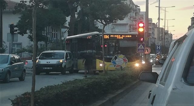 Hatalı parklar trafiği olumsuz etkiliyor