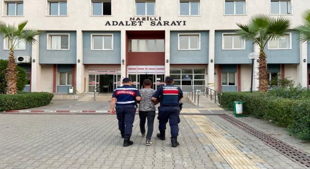 Nazilli'de 11 yıl 11 ay hapis cezası ile aranan şahıs jandarmaya takıldı