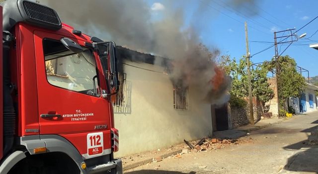 Tüpten sızan gaz bomba gibi patladı