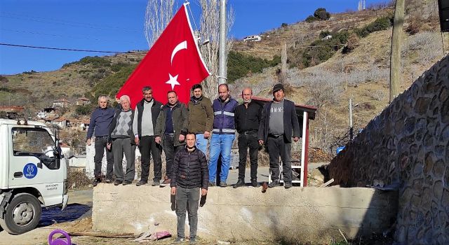 Nazilli’nin dört bir yanında dev Türk bayrakları dalgalanıyor