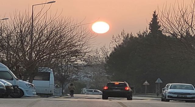 Güneşli hava gidiyor yağmur geliyor 