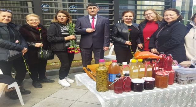 Yeni Yol Partisi Nazilli İlçe Başkanı Yaşar Dokumacı Kadınlar Gününü Kutladı 