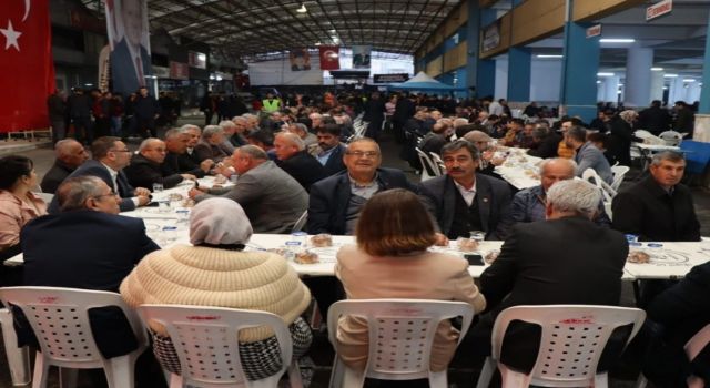 Ak Parti Nazilli İlçe Teşkilatı iftar yemeği düzenledi 