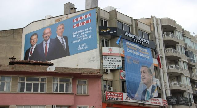 Aydın'da AK Parti ile CHP arasında afiş krizi