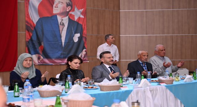 Vali Aksoy, Sultanhisar Huzurevi'ndeki yaşlılarla iftarda buluştu