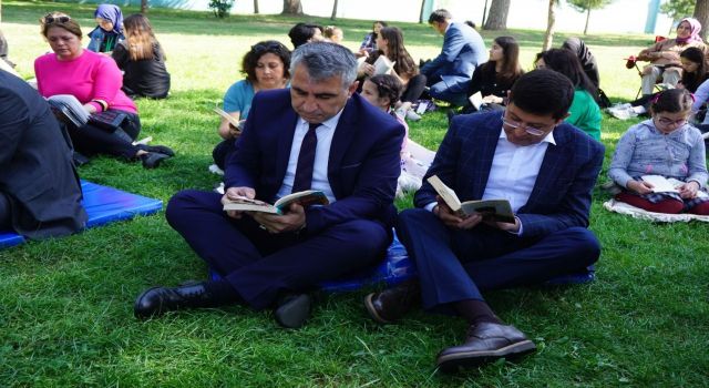 Nazilli'de Kitap Okuma Etkinliği 