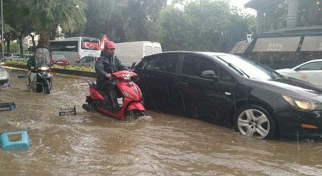 Nazilli'de şiddetli yağmur