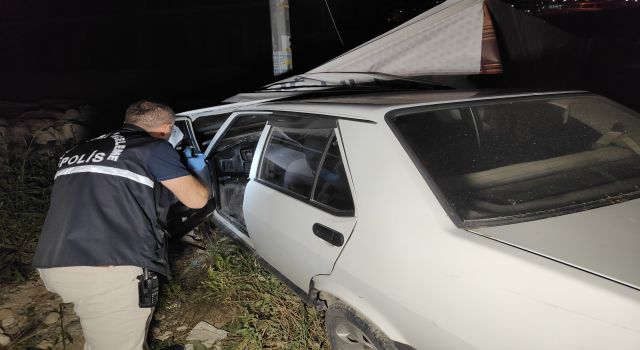 Gaz sızdıran çalıntı otomobil, terk edilmiş halde bulundu