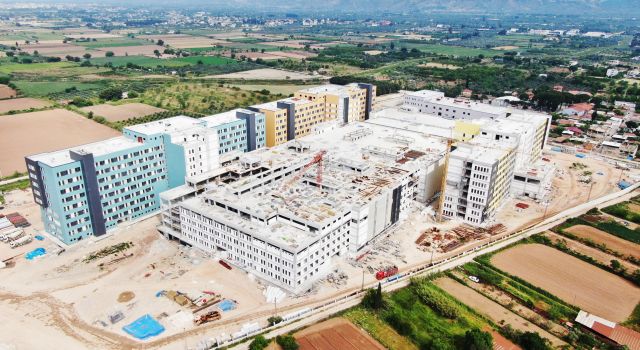 Şehir Hastanesi yolu 'düzeltme' bekliyor