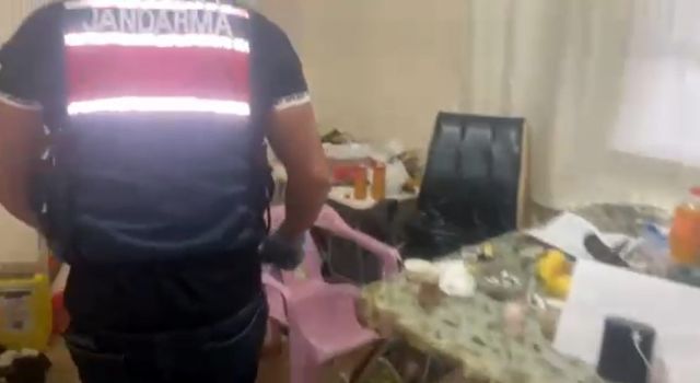 Jandarma ekipleri 6 kilogram uyuşturucu yakaladı