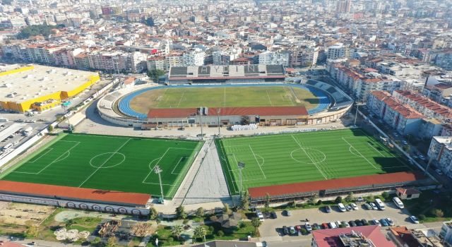 73 yıllık stadın yıkım süreci başladı