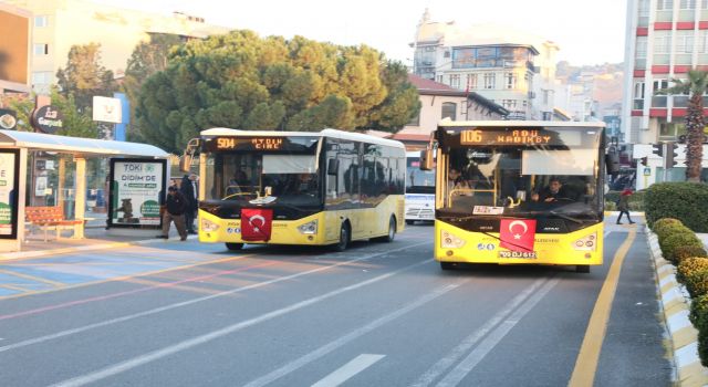 Aydın Büyükşehir Belediyesi toplu ulaşım araçlarına siyah kurdele ve Türk Bayrağı astı 