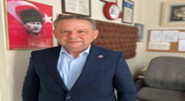 Muhtar Öztürk geleneği bozmadı 