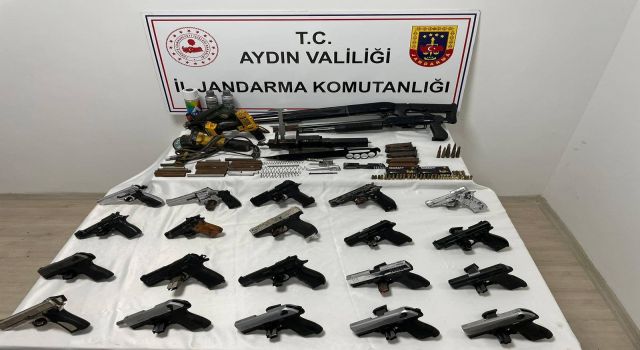 Jandarma’dan organize suç örgütlerine operasyon: 14 tutuklama