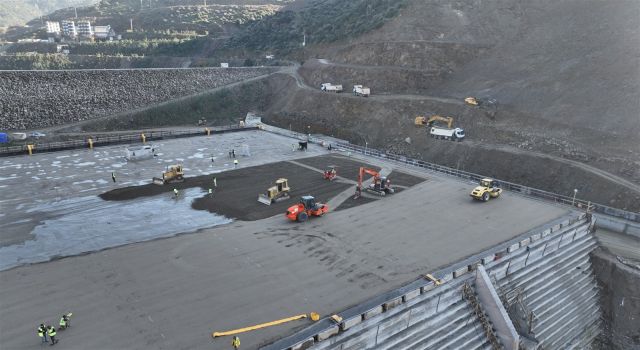 Sarıçay Barajı’nda çalışmalar sürüyor 