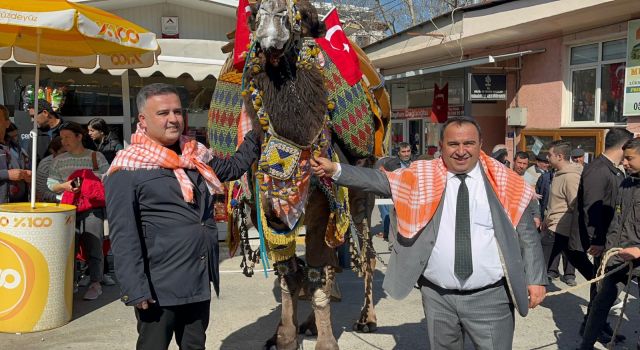 Bozdoğan'da geleneksel deve güreşi öncesi keşkek hayrı düzenlendi