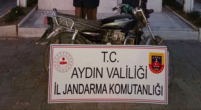 Jandarma çalınan motosikleti anında buldu