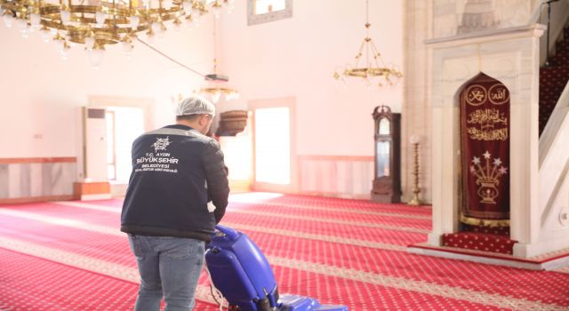 AYDIN BÜYÜKŞEHİR BELEDİYESİ CAMİLERİ TERTEMİZ YAPIYOR