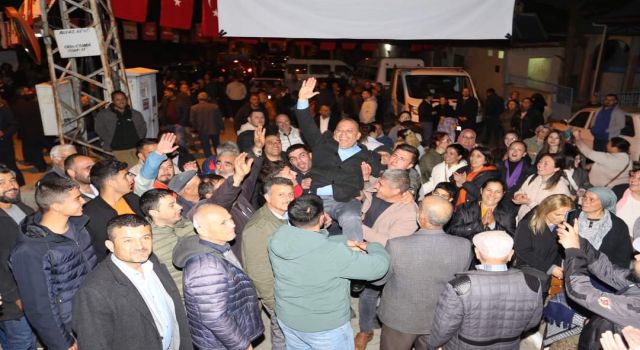 CHP'li Başkan Adayı M. Galip Özel'e vatandaşlardan yoğun ilgi