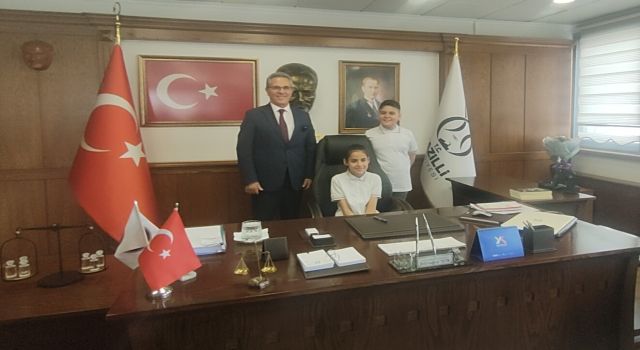 Başkan Tetik 23 Nisan’da Koltuğu Çocuklara Devretti