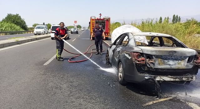 Araç yangınında sürücü canını zor kurtardı 