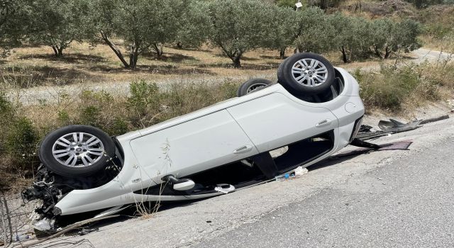 Otomobil şarampole devrildi: 3 yaralı