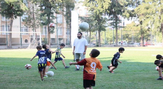 Geleceğin sporcuları Aydın Büyükşehir Belediyesi'nin yaz kurslarında yetişiyor