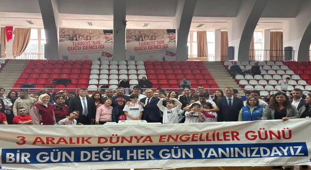 Aydın jandarması, Dünya Engelliler Günü'nde engelli bireyleri unutmadı