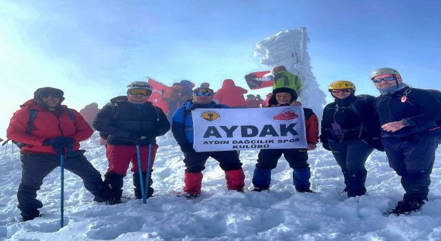 Aydınlı dağcılar Sarıkamış şehitleri için tırmandı